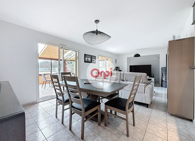 Maison à vendre, 165m², Theix