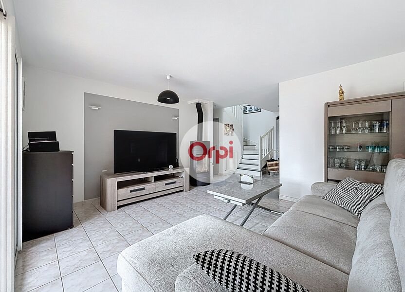 Maison à vendre, 165m², Theix