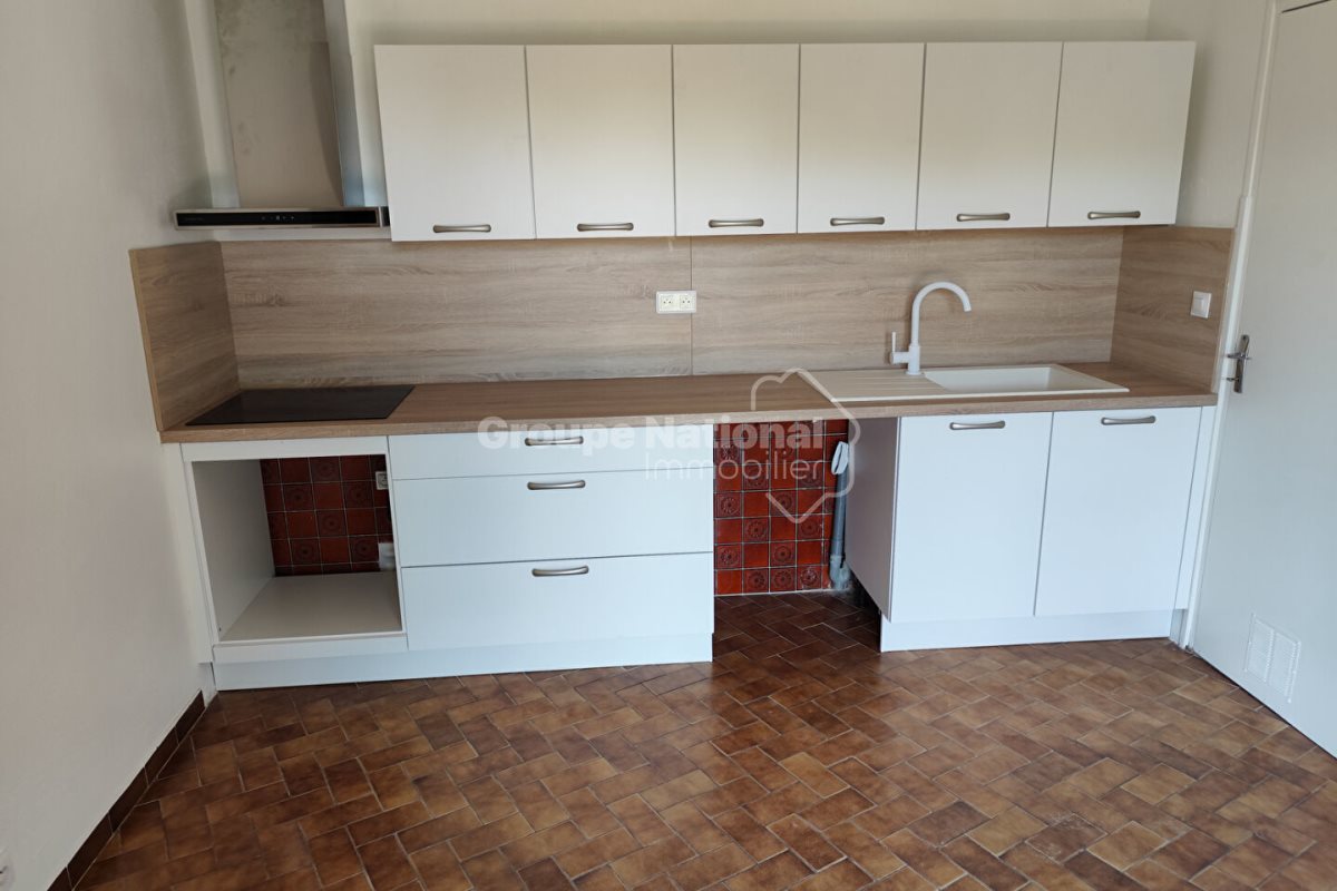 Maison à louer, 107m², Jonquières