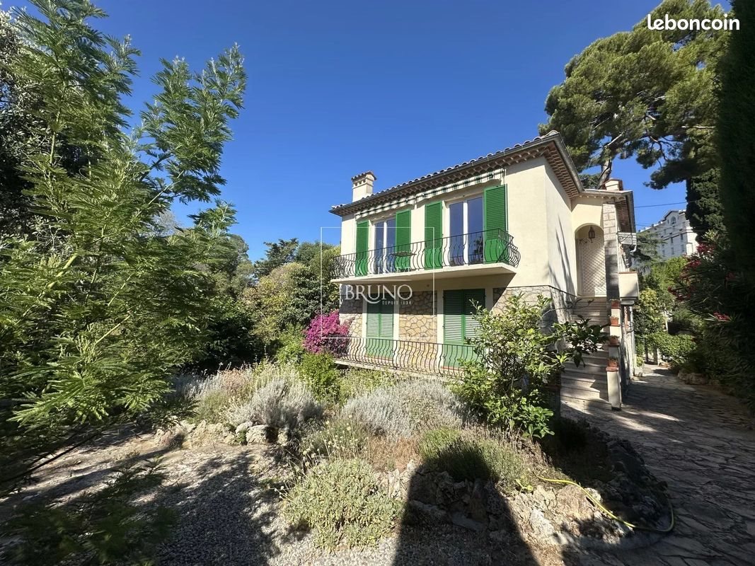 Appartement à louer, 84m², Cannes