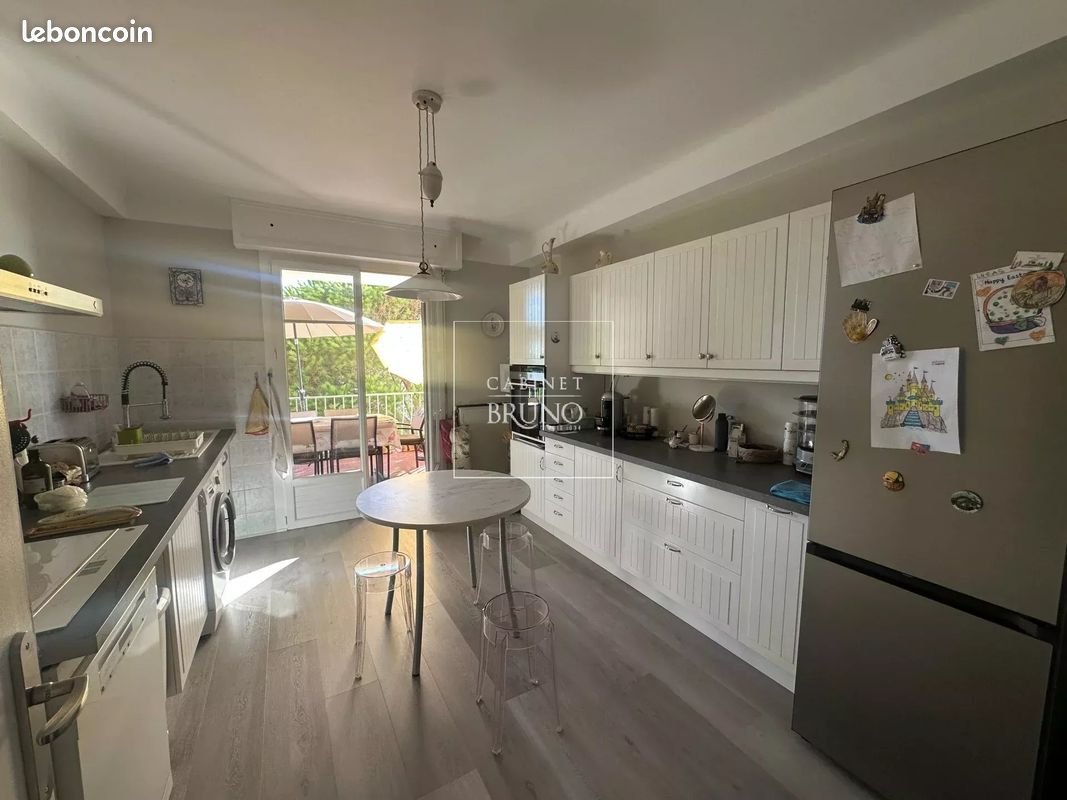 Appartement à louer, 83m², Cannes