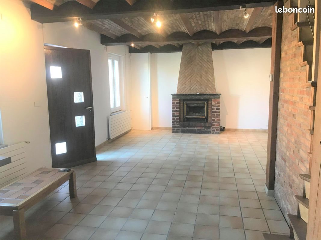 Maison à louer, 65m², Quarouble