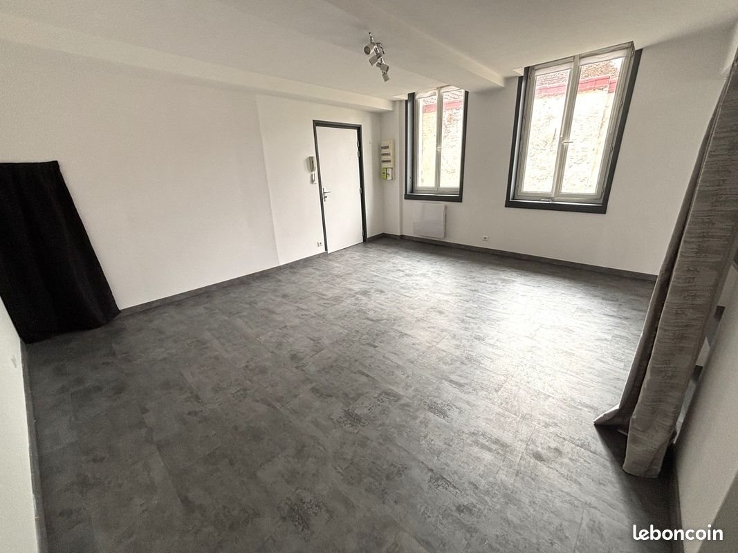 Appartement à louer, 42m², Saint-Amand-les-Eaux