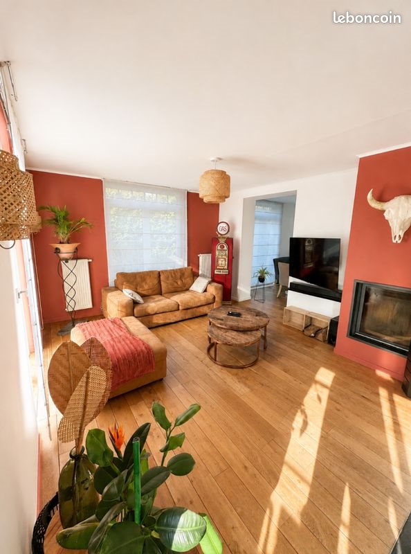 Maison à vendre, 240m², Château-l'Abbaye