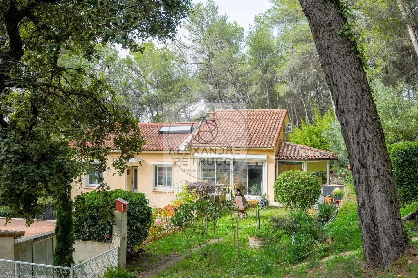 Maison à vendre, 139m², Simiane-Collongue