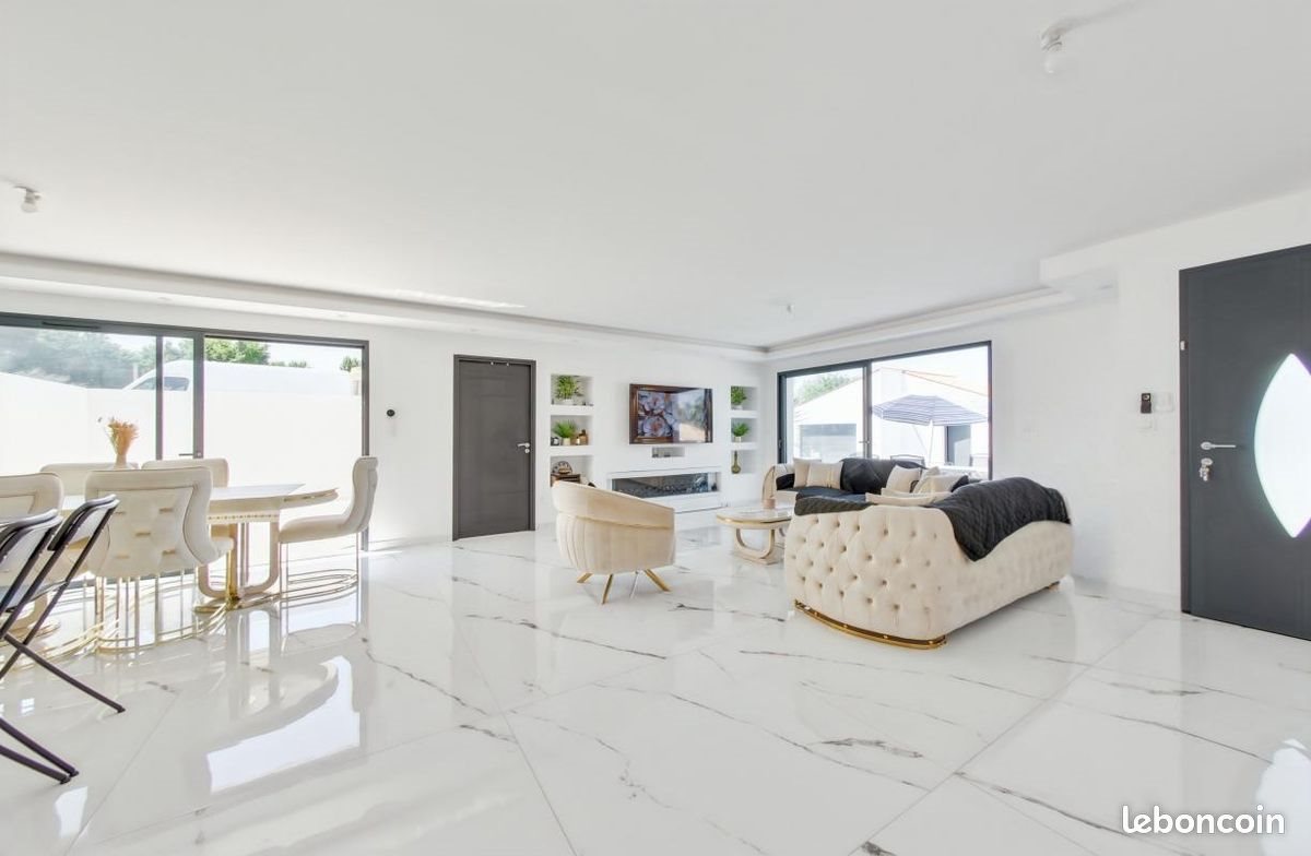 Maison à vendre, 146m², La Laigne