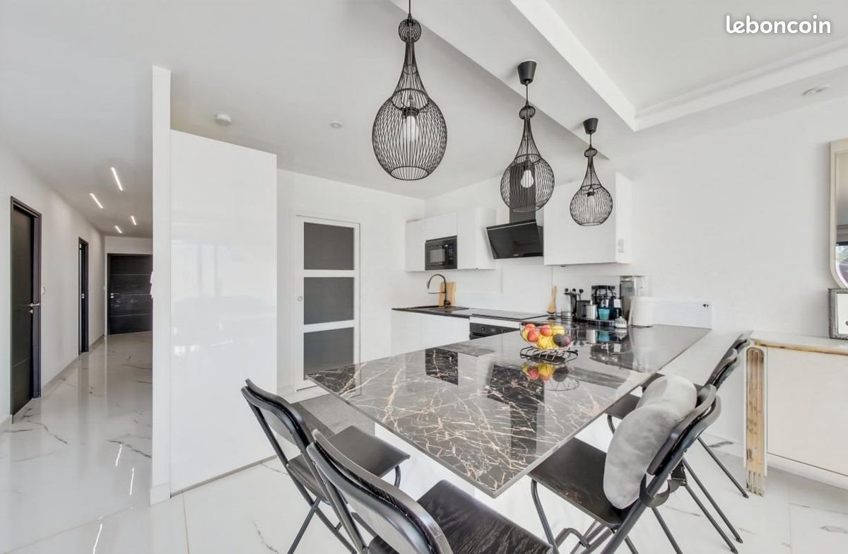 Maison à vendre, 146m², La Laigne