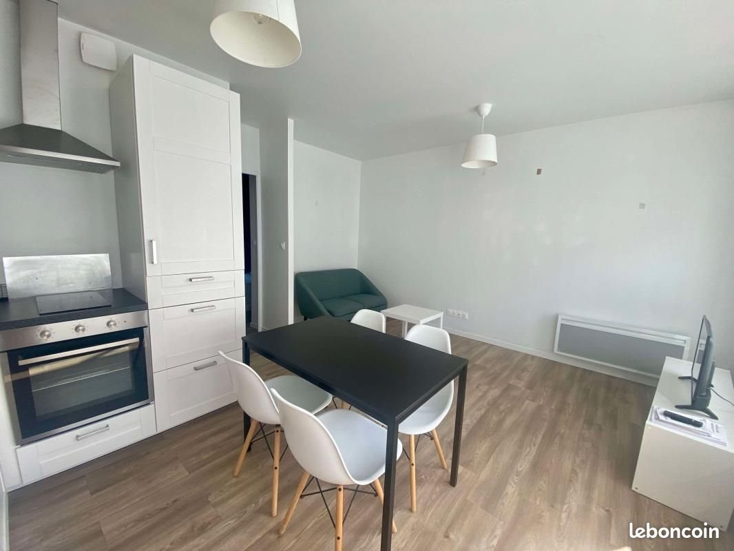 Appartement à louer, 30m², Santes