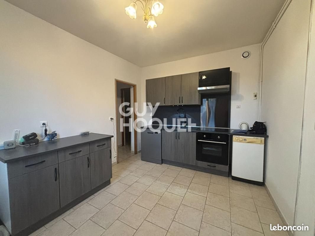 Maison à louer, 59m², Combles