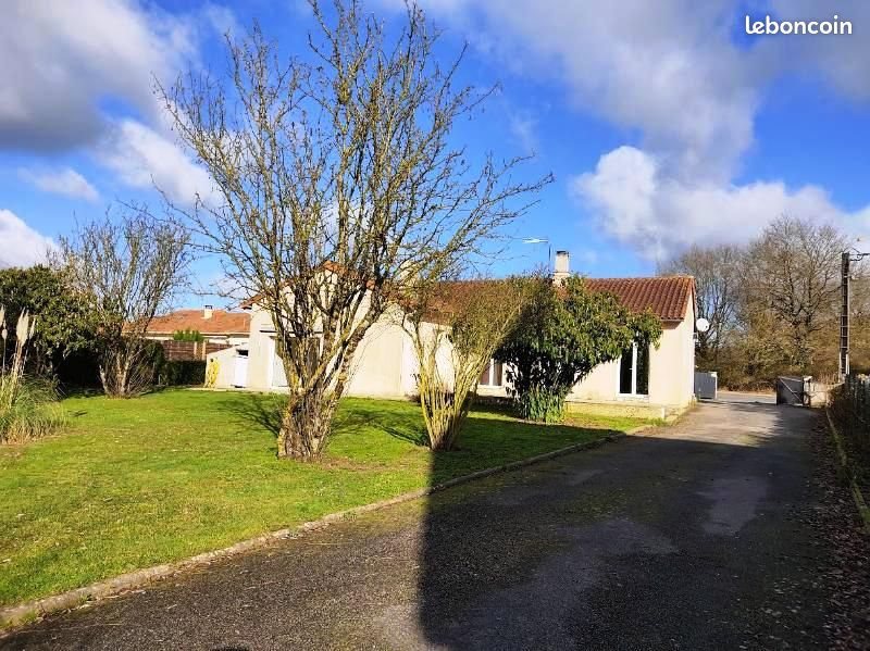 Maison à vendre, 128m², Nieuil-l'Espoir
