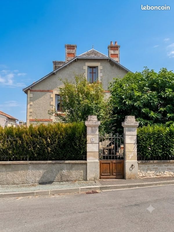 Maison à vendre, 94m², Savigny-Lévescault