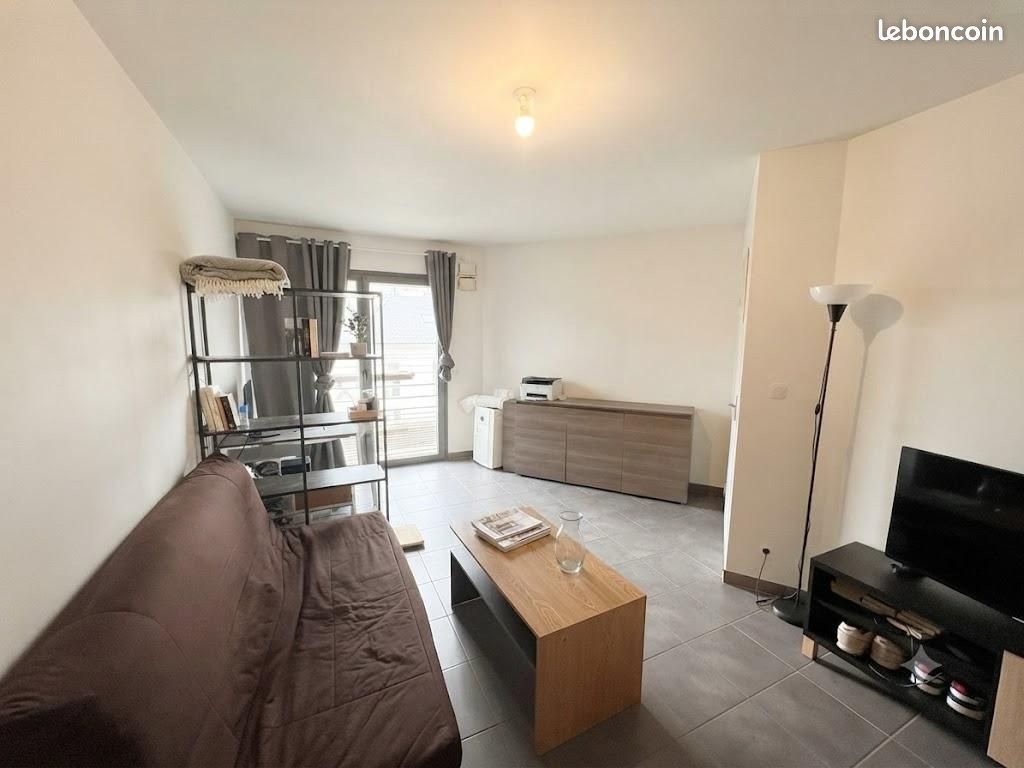 Appartement à louer, 27m², Tours