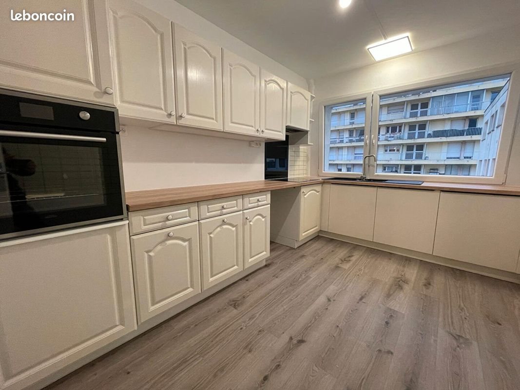 Appartement à louer, 99m², Metz