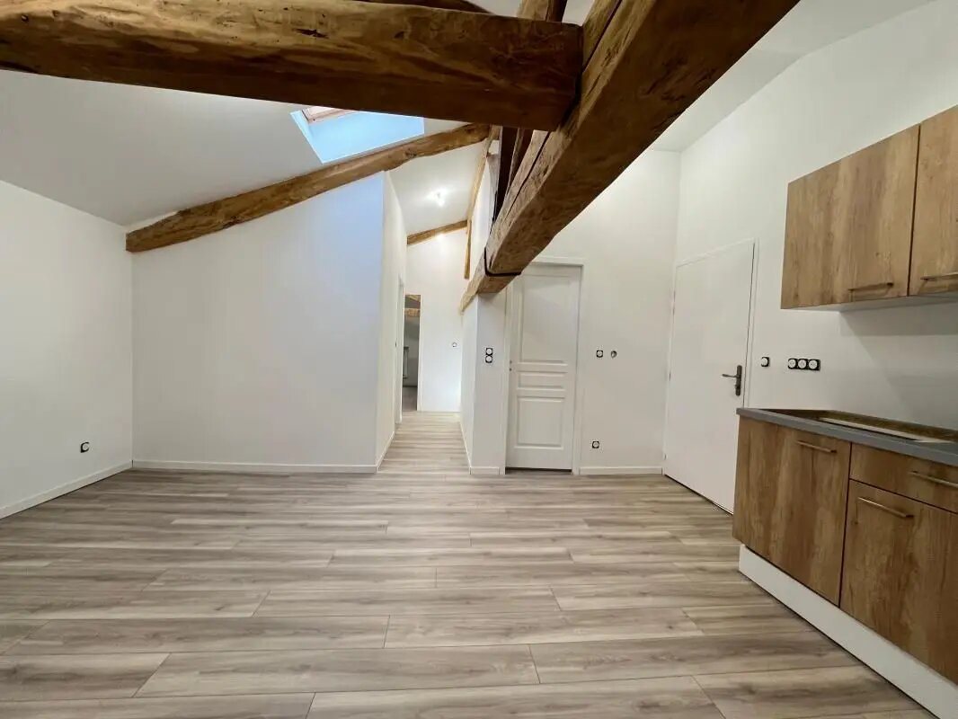 Appartement à louer, 53m², Briatexte