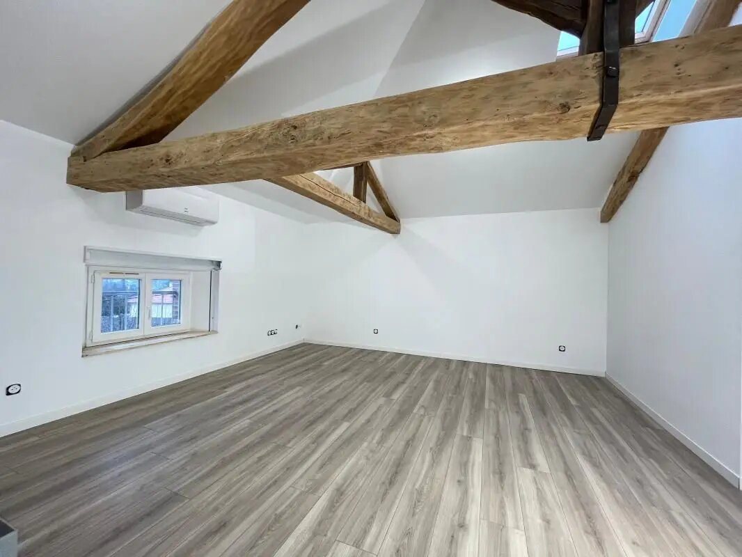 Appartement à louer, 53m², Briatexte