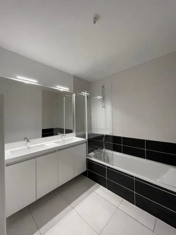 Appartement à louer, 90m², Tournefeuille