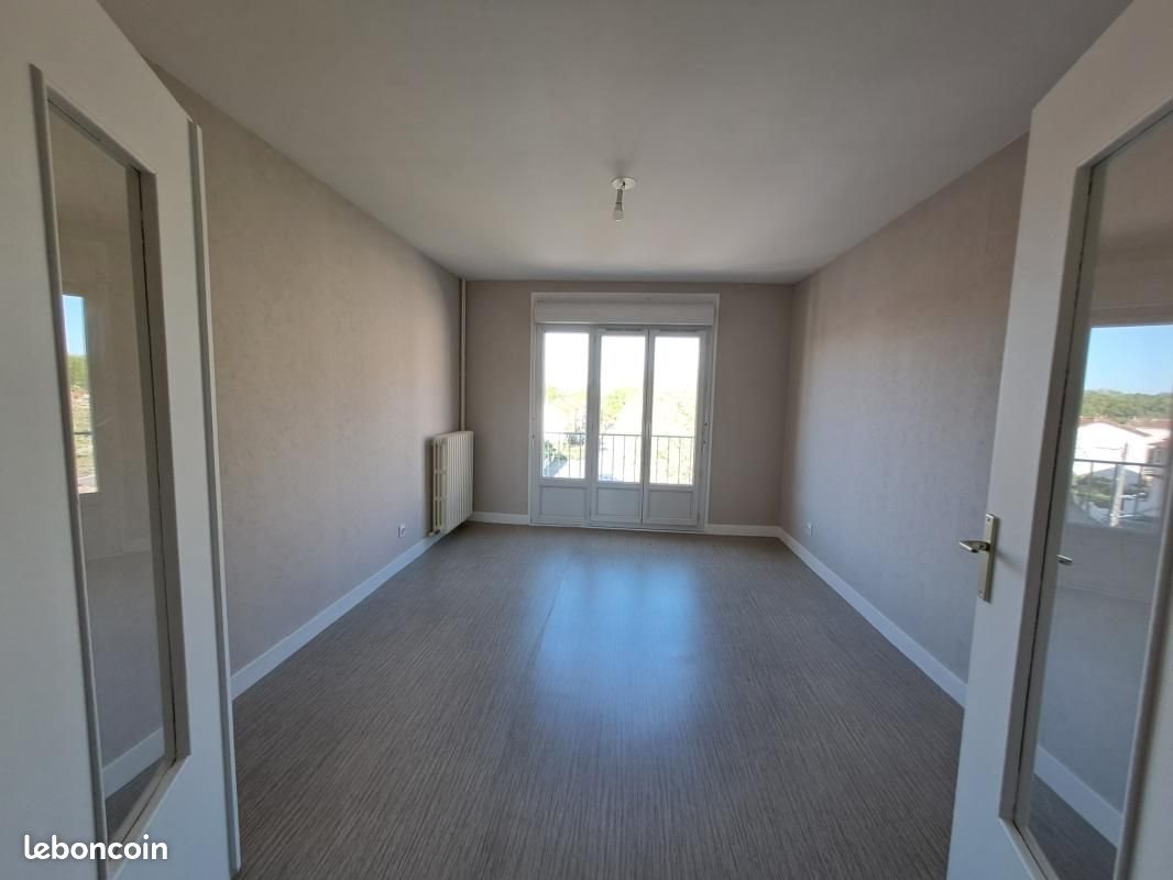 Appartement à louer, 78m², Frignicourt