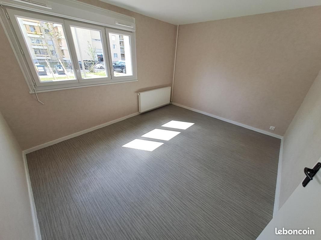 Appartement à louer, 18m², Reims