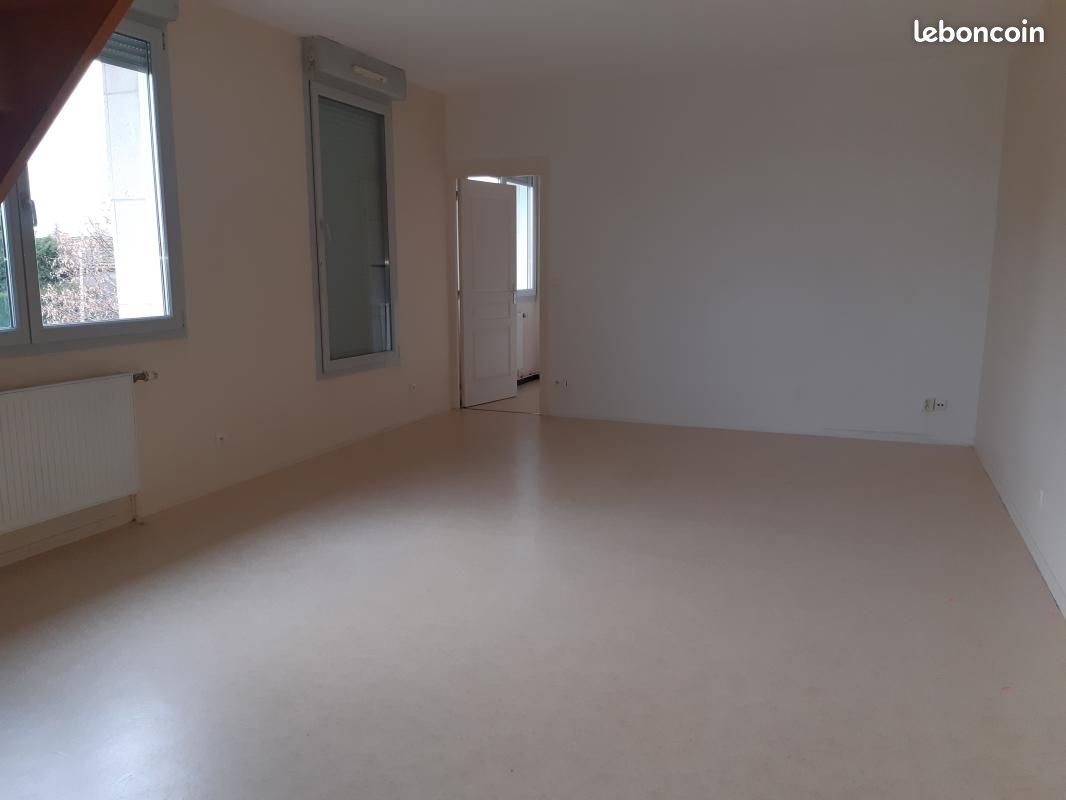 Appartement à louer, 70m², Pargny-sur-Saulx