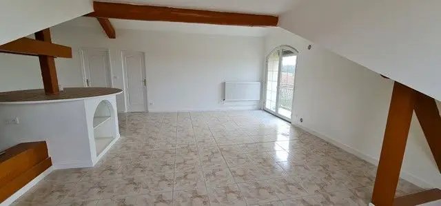 Appartement à louer, 74m², Champenoux