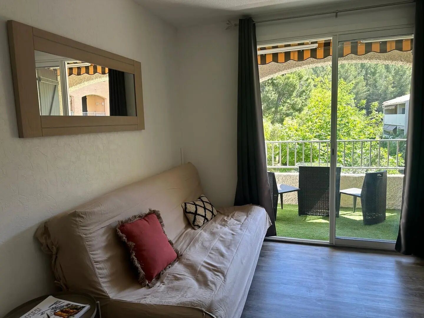 Appartement à louer, 22m², Saint-Cyr-sur-Mer