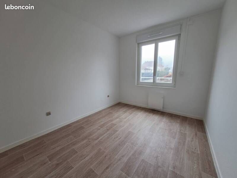 Appartement à louer, 76m², Falck