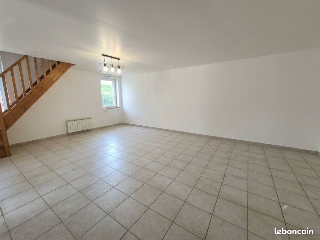 Maison à louer, 73m², Roquetoire