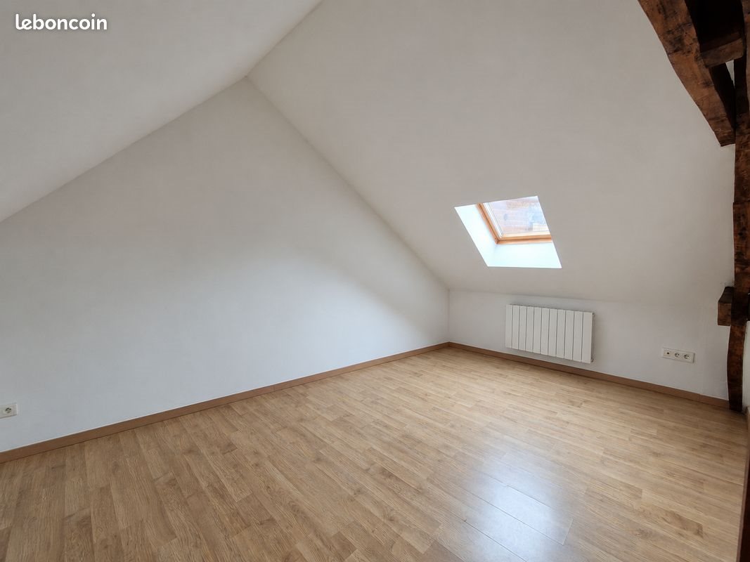 Maison à louer, 73m², Roquetoire