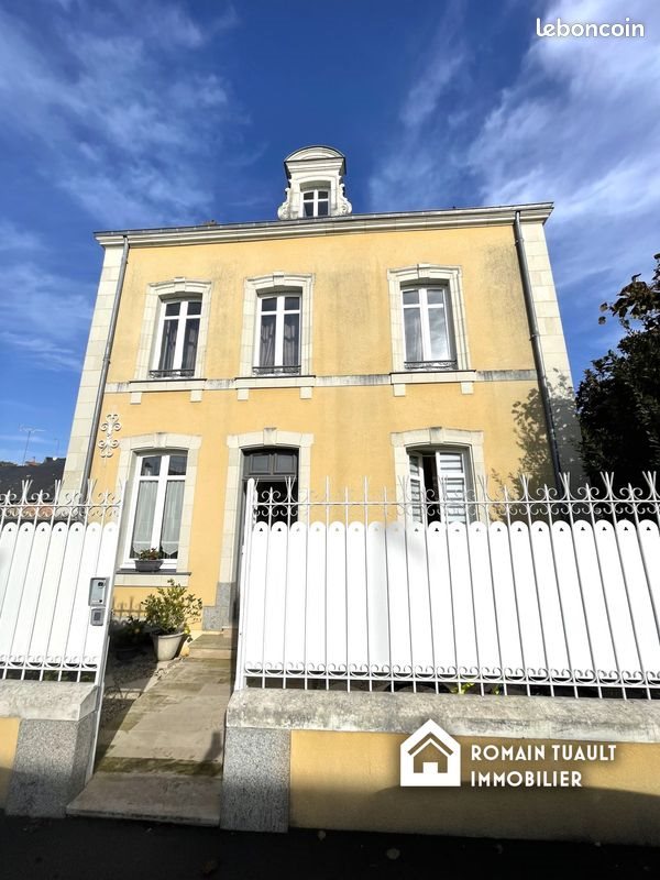 Maison à vendre, 270m², Craon