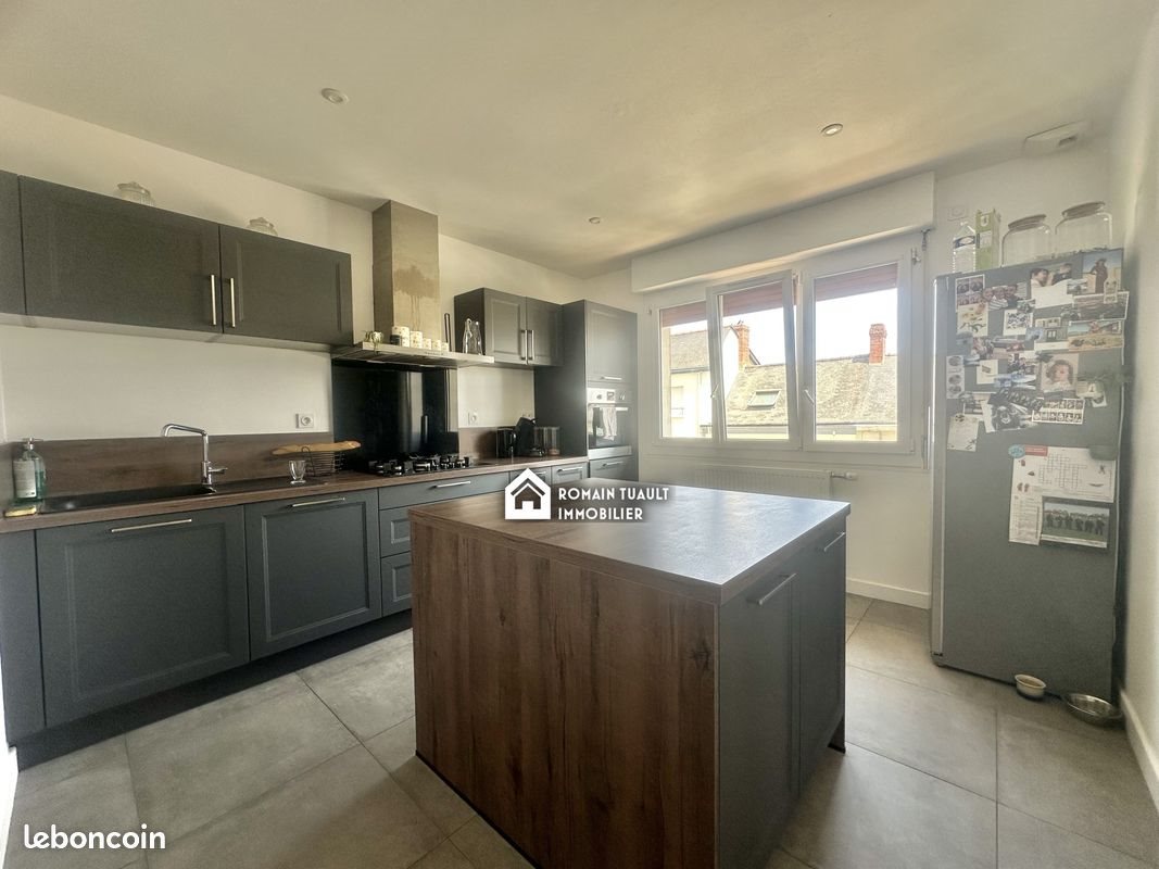 Maison à vendre, 115m², Quelaines-Saint-Gault