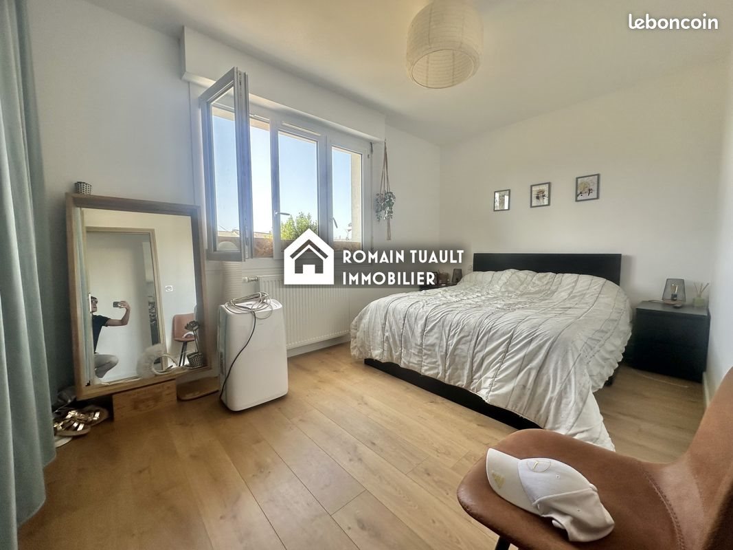 Maison à vendre, 115m², Quelaines-Saint-Gault
