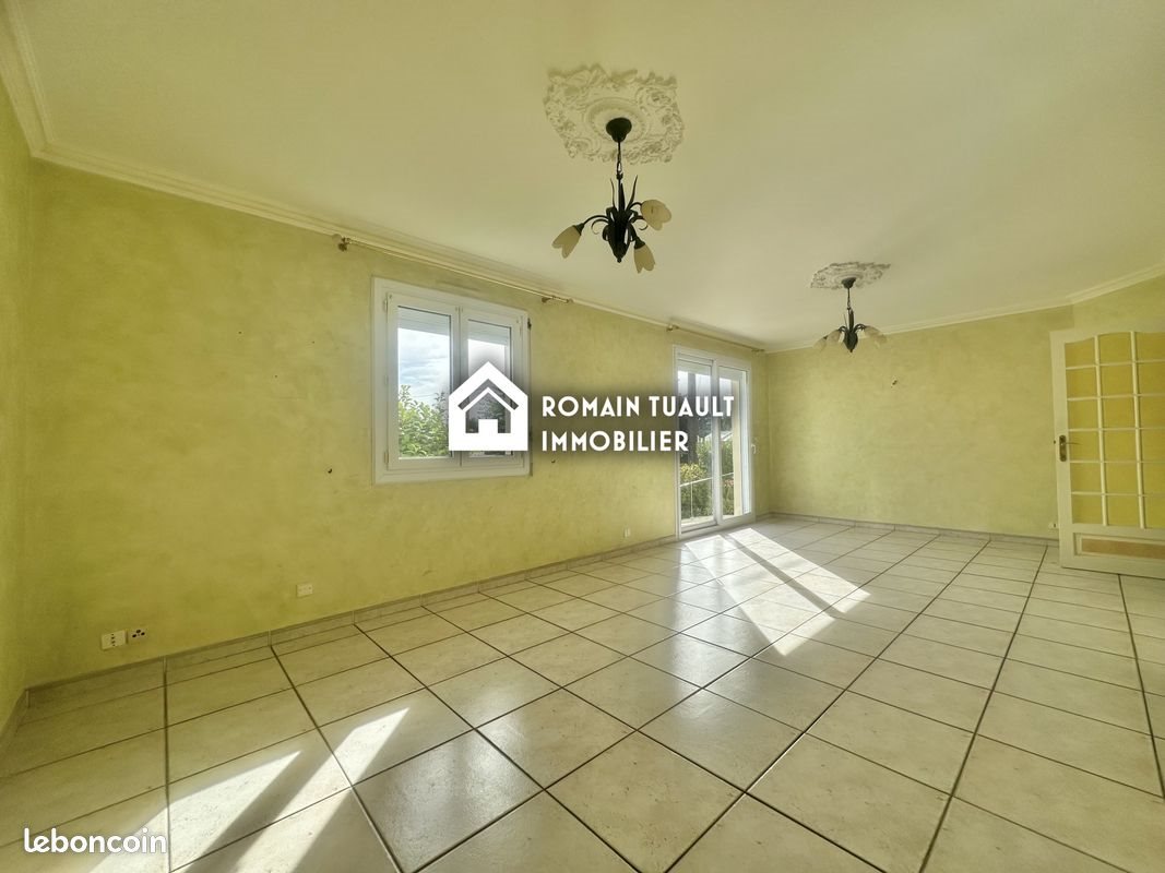 Maison à vendre, 85m², Quelaines-Saint-Gault