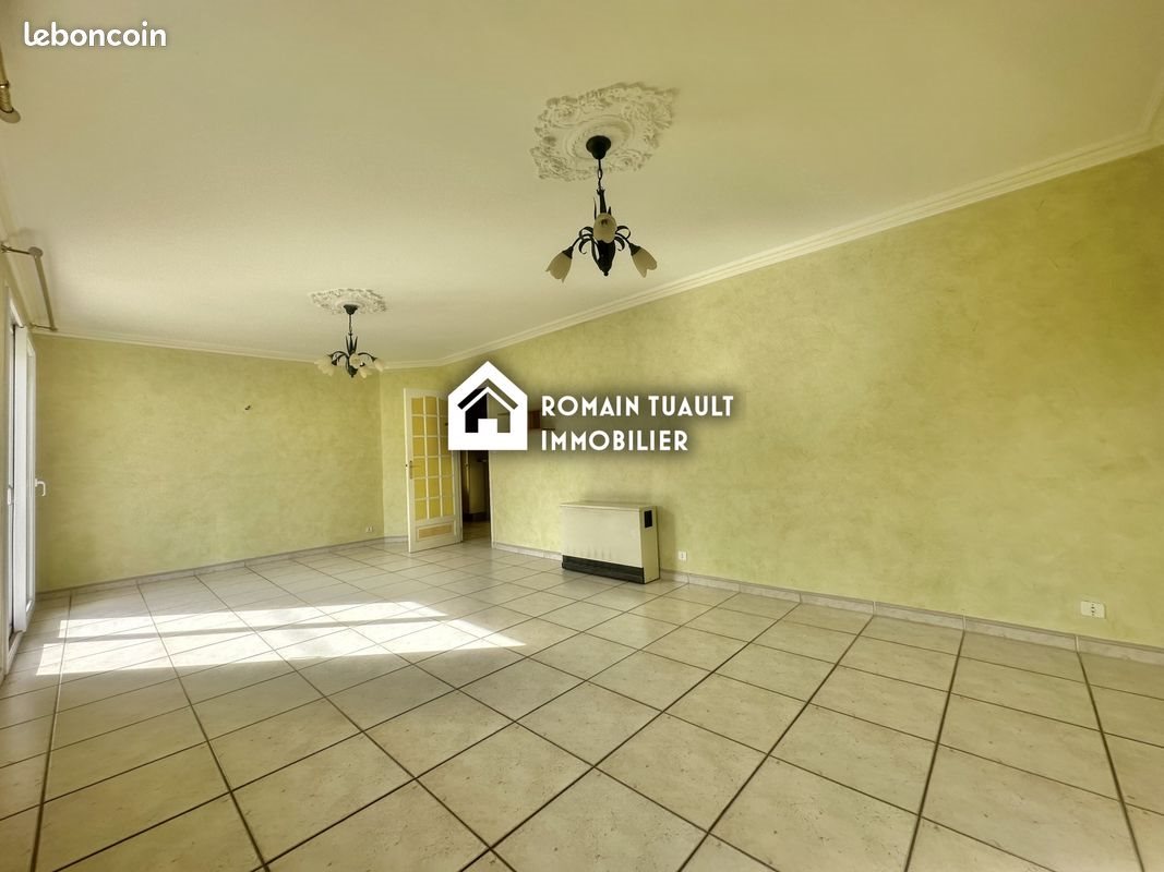 Maison à vendre, 85m², Quelaines-Saint-Gault