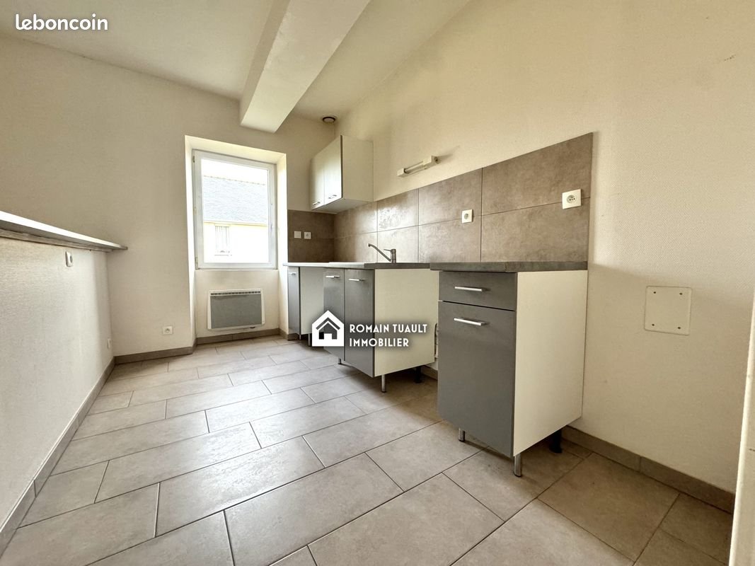 Maison à louer, 86m², Renazé
