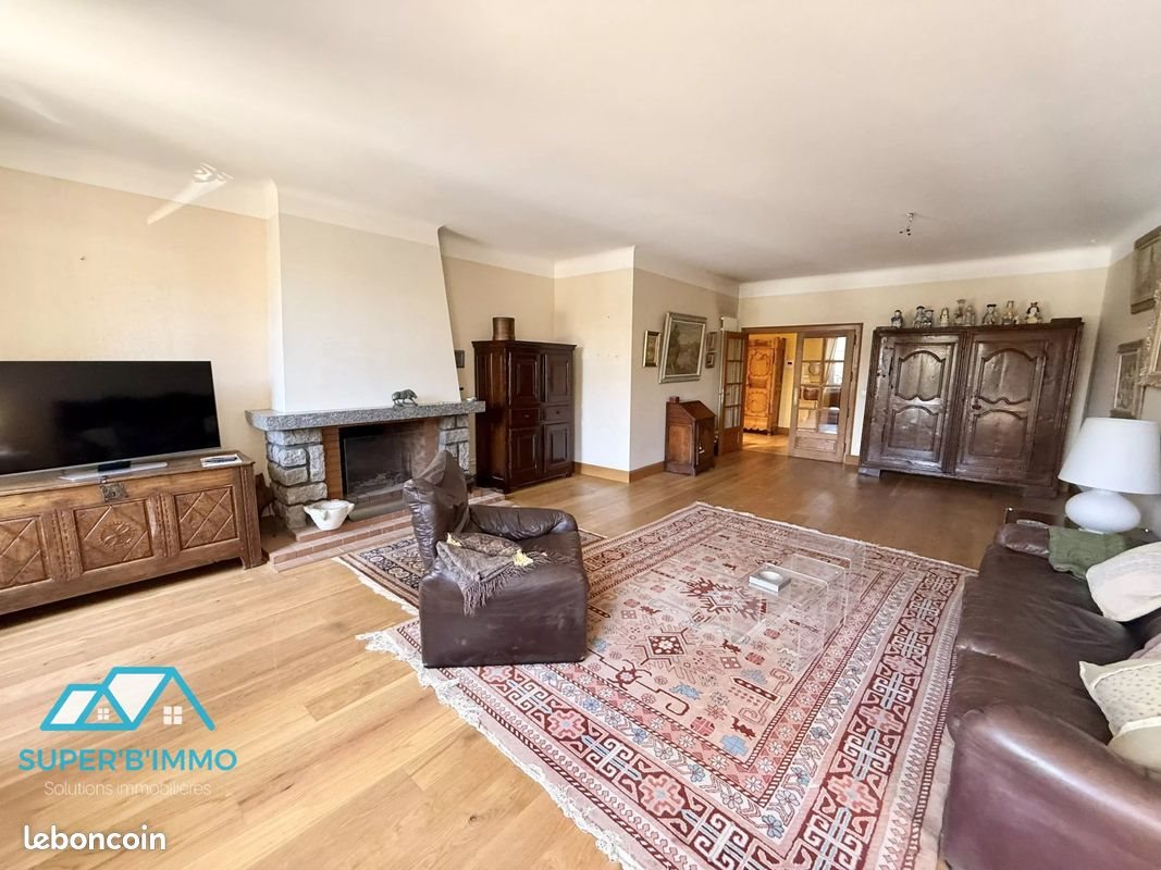 Maison à vendre, 253m², Brioude