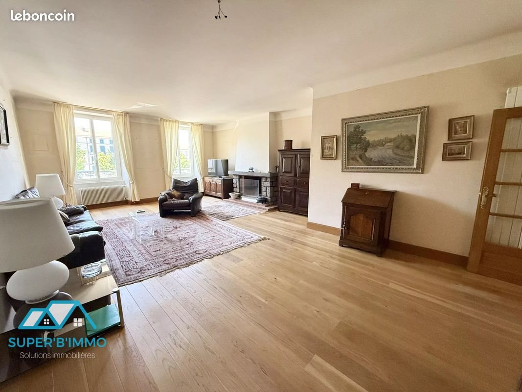 Maison à vendre, 253m², Brioude