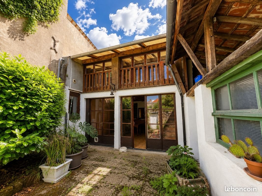 Maison à vendre, 120m², Saint-Amand-Montrond