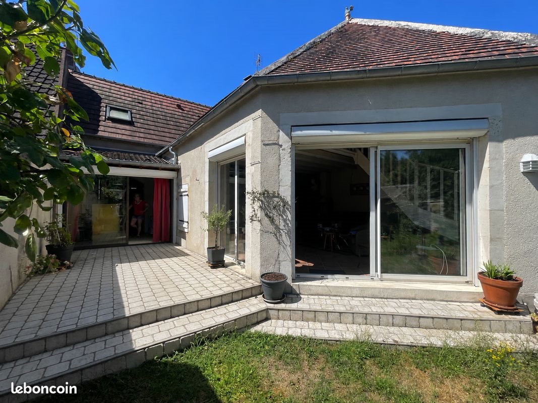 Maison à vendre, 110m², Saint-Amand-Montrond