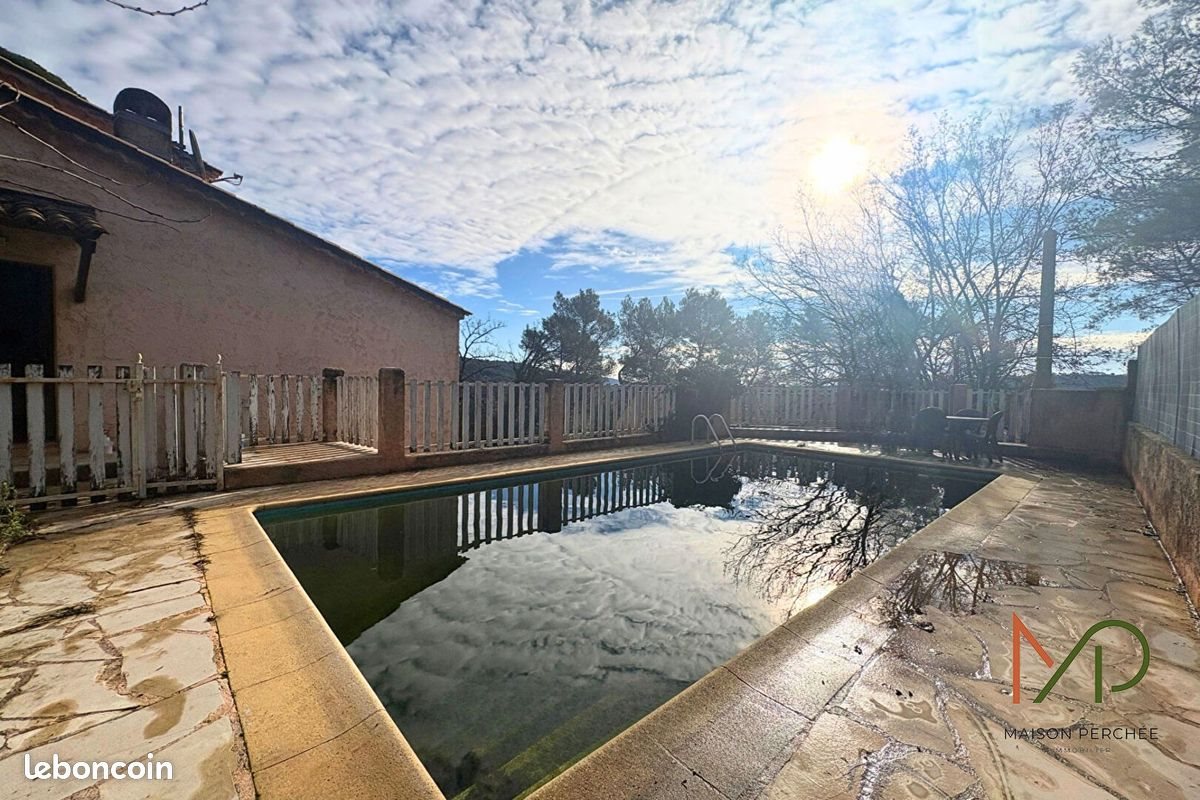 Maison à vendre, 169m², Figanières