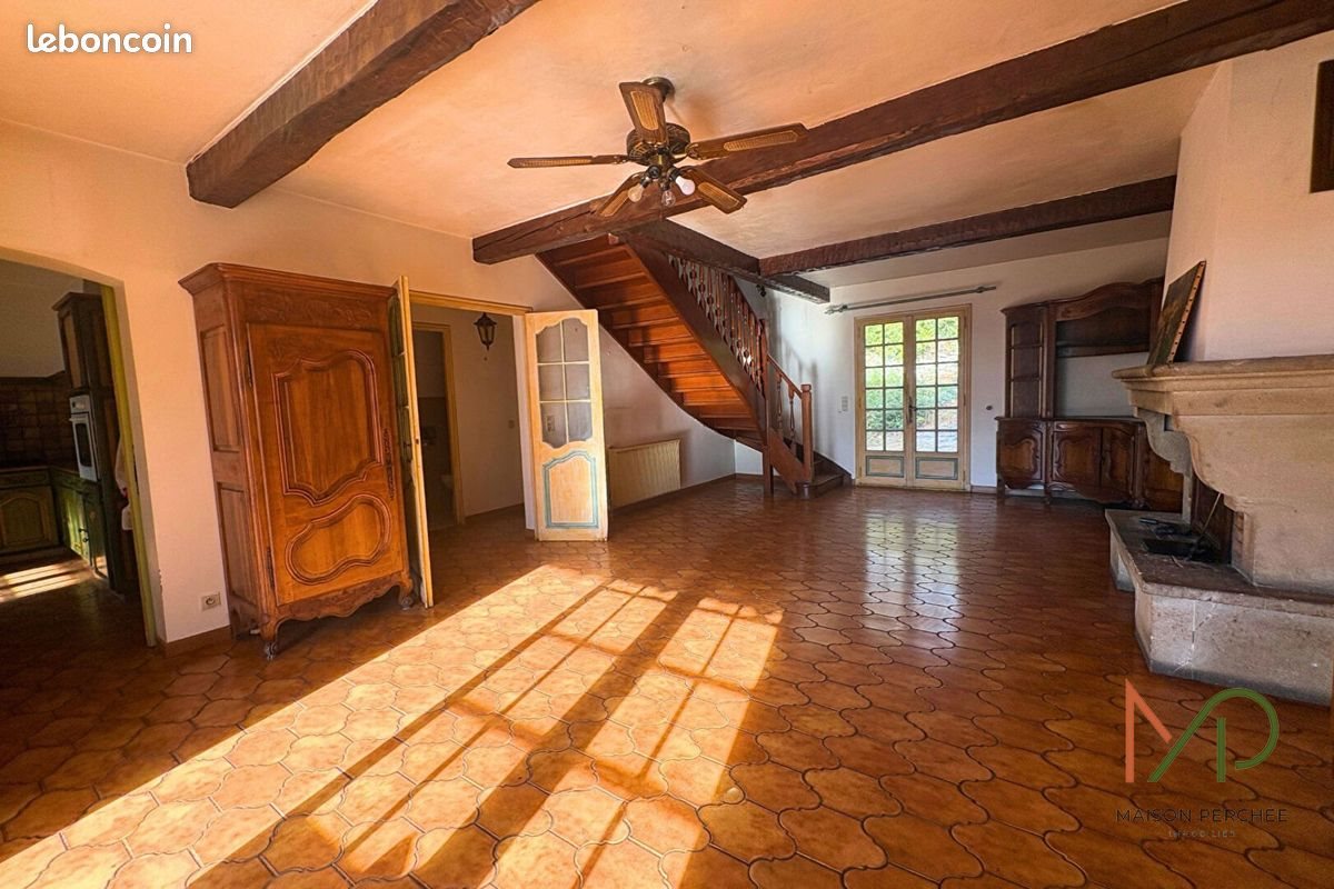 Maison à vendre, 169m², Figanières