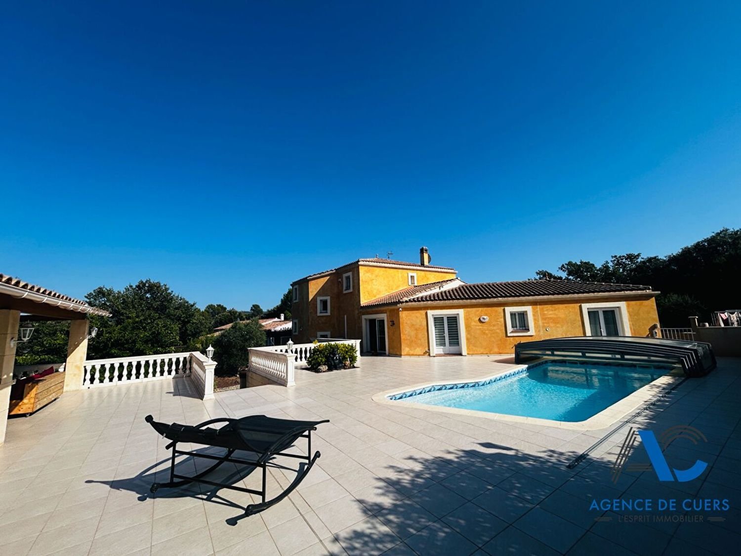 Maison à vendre, 282m², Méounes-lès-Montrieux