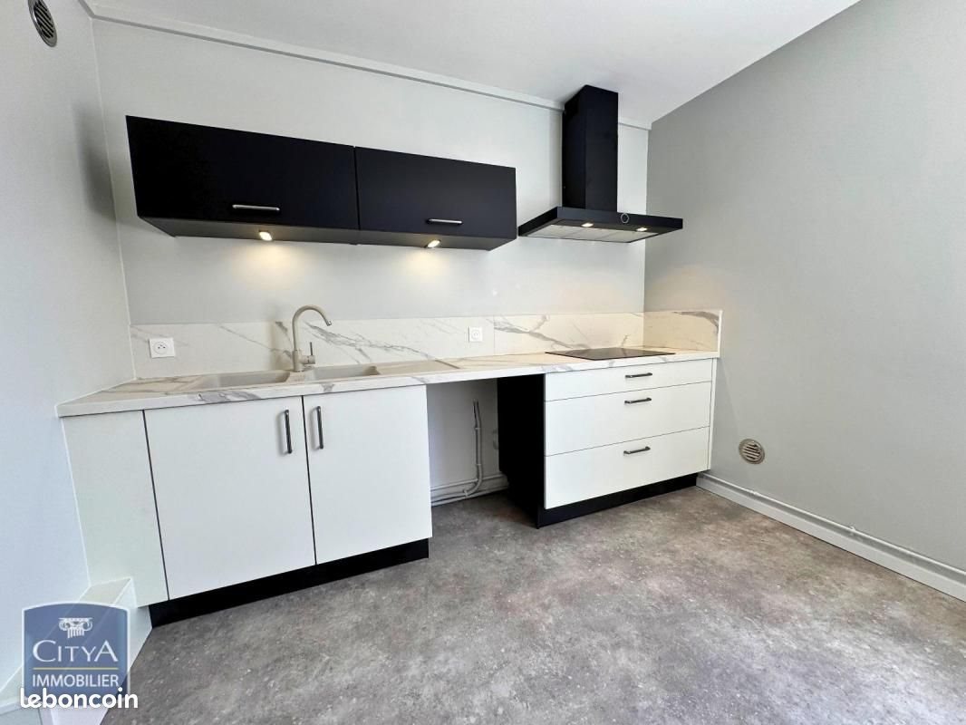 Appartement à louer, 61m², Maubeuge