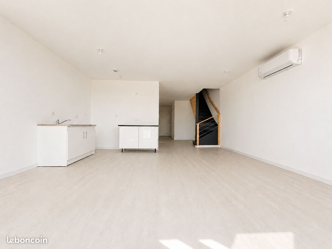 Maison à louer, 101m², Saint-Amand-les-Eaux