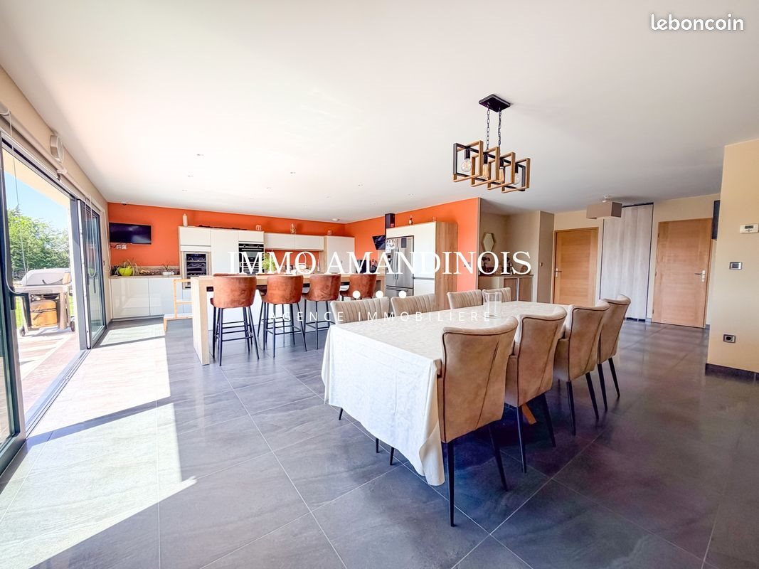 Maison à vendre, 246m², Nivelle