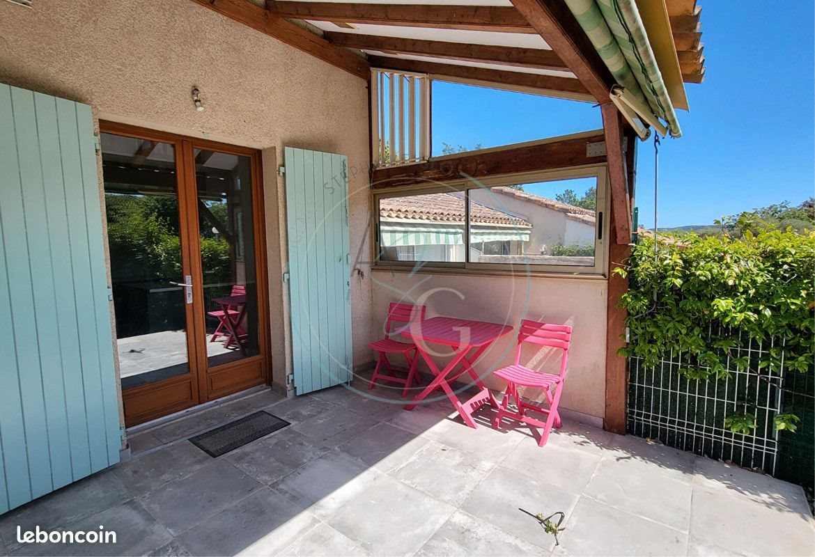 Appartement à louer, 28m², Cogolin