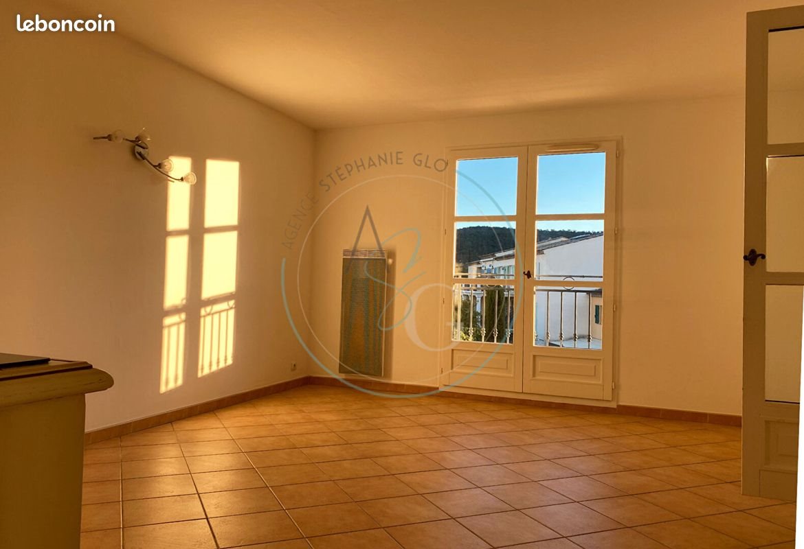 Appartement à louer, 52m², La Môle