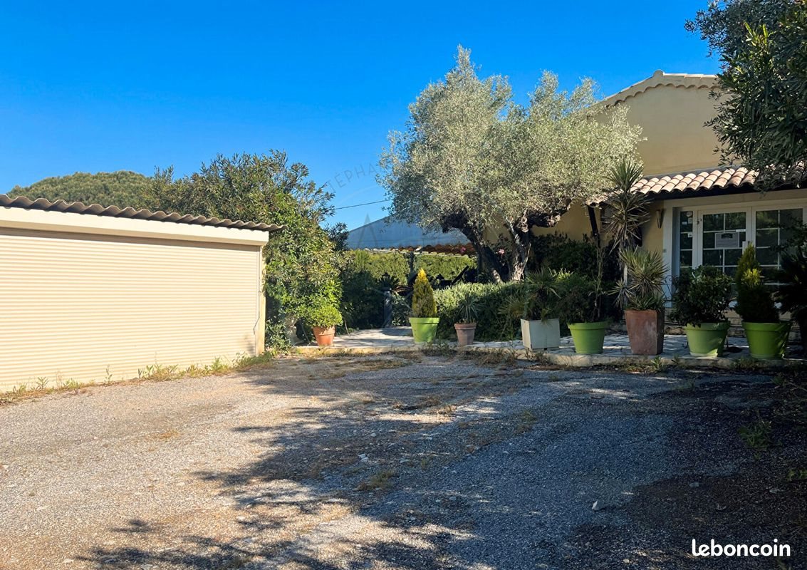 Maison à vendre, 250m², Gassin