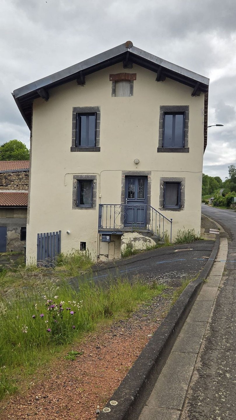 Maison à louer, 110m², Saint-Genès-Champanelle