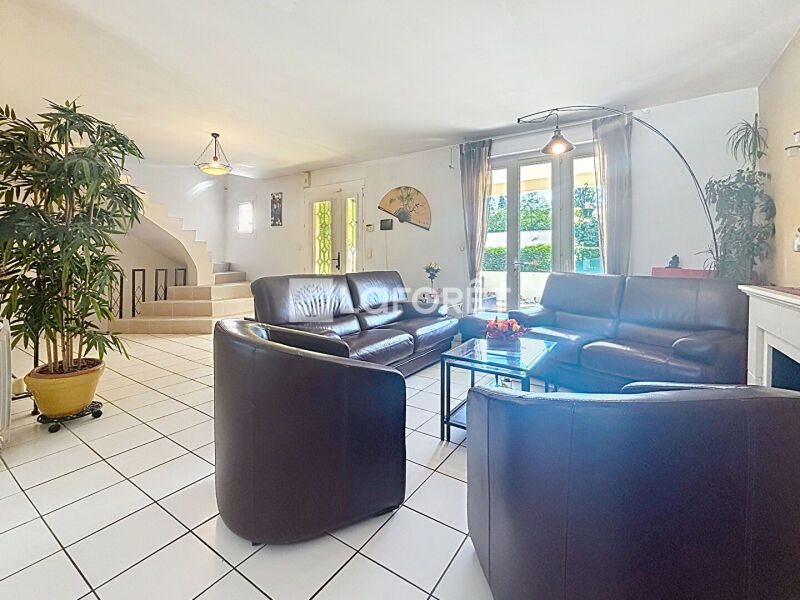 Maison à vendre, 220m², Saint-Fargeau-Ponthierry