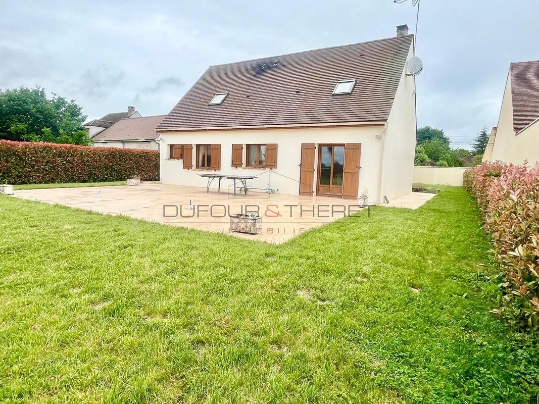 Maison à vendre, 151m², Pécy